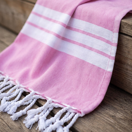 pareo hamamdoek Aquastreeps pink - detail