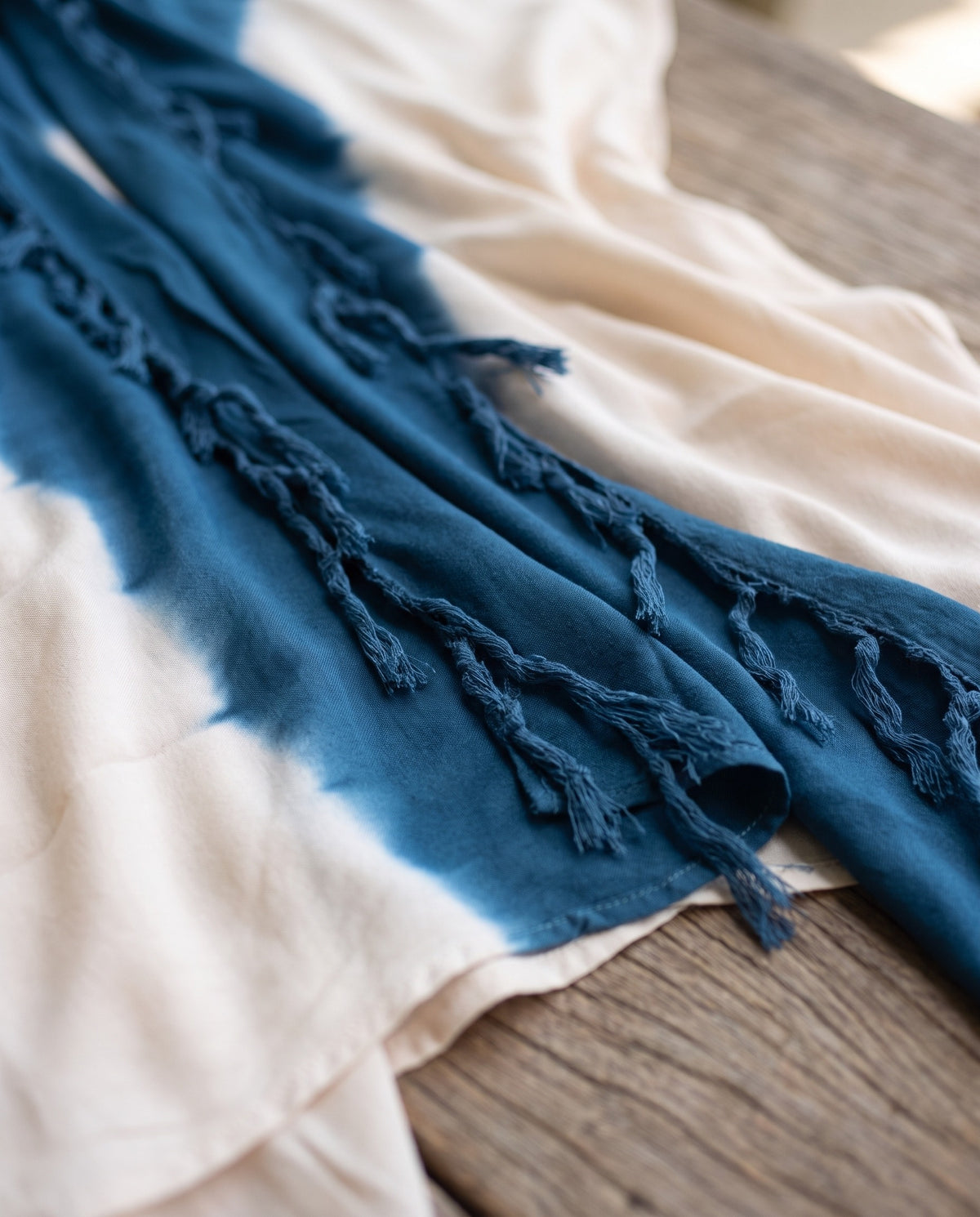 pareo tuniek tie dye petrol blue - detail