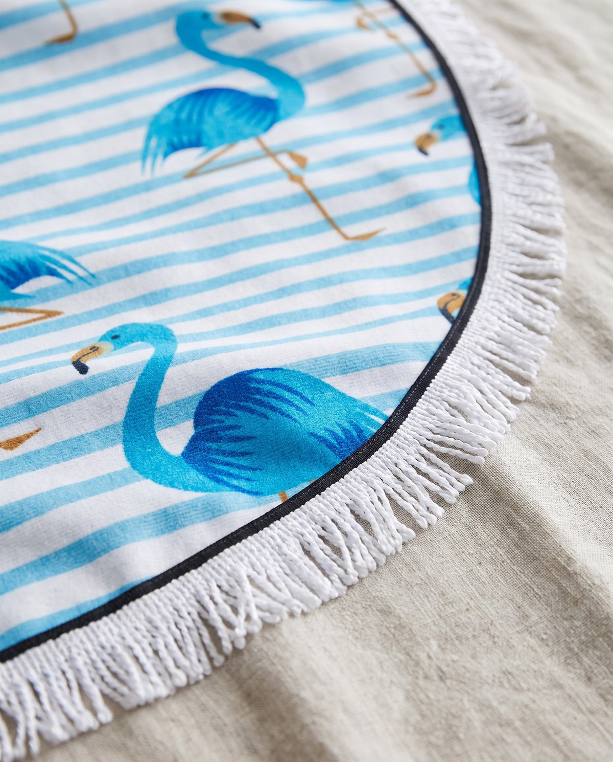 Roundie Gypsy Flamingo blue fringe - detail