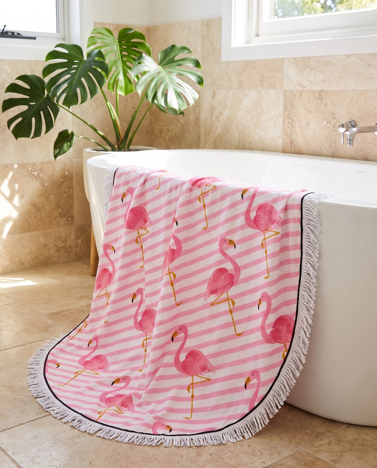 Roundie Gypsy Flamingo pink fringe - sfeer