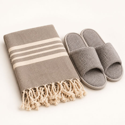 Saunaset taupe XL - Krem Sultan met slippers