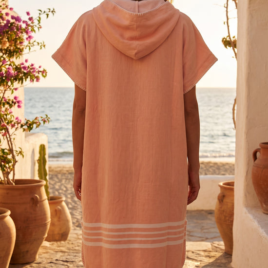 strandponcho Sultan melon - sfeer