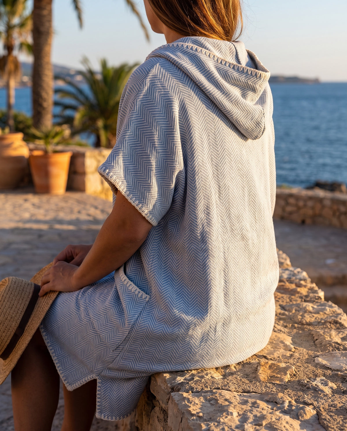 strandponcho ZigZag air blue - sfeer