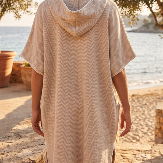 strandponcho ZigZag beige - sfeer