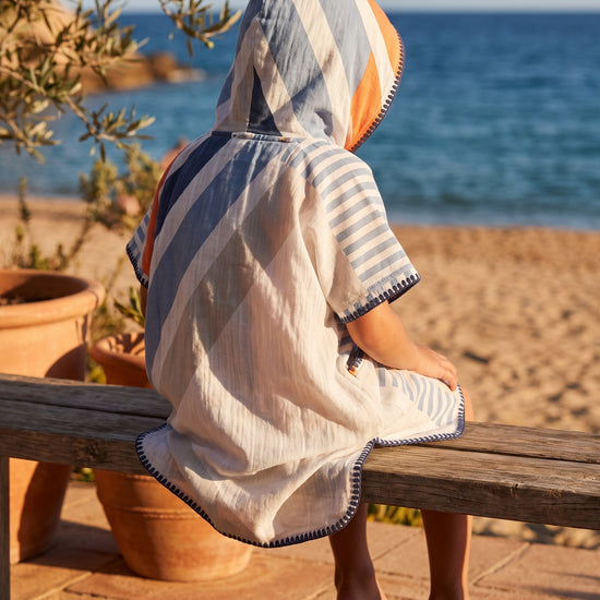 surfponcho kind Bora - sfeer