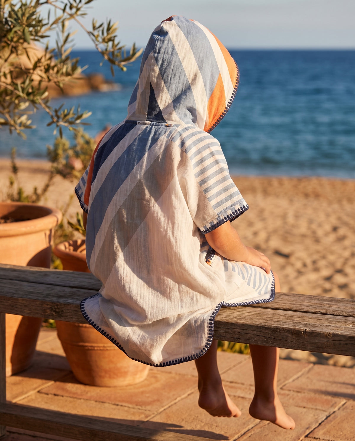 surfponcho kind Bora - sfeer