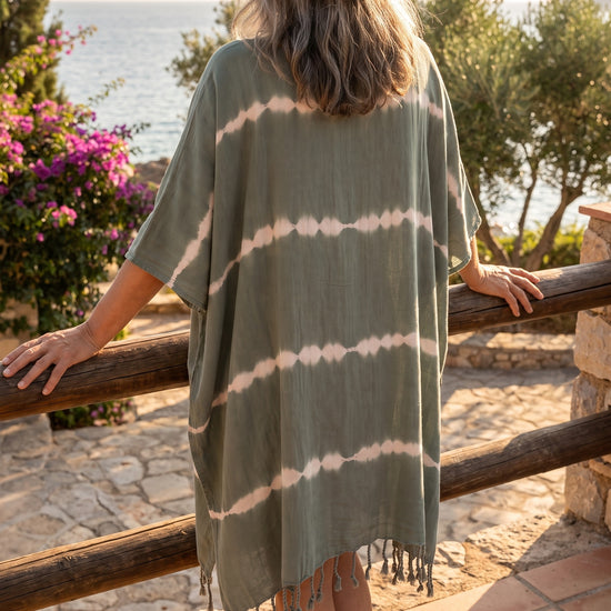 tie dye strandtuniek almond green - sfeer
