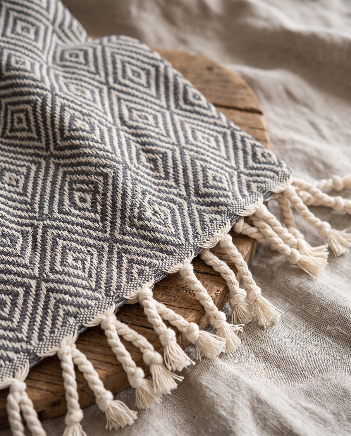 XXL hamamdoek Diamond dark grey - detail