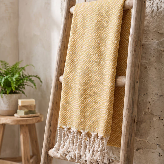 XXL hamamdoek plaid Diamond mustard yellow - sfeer